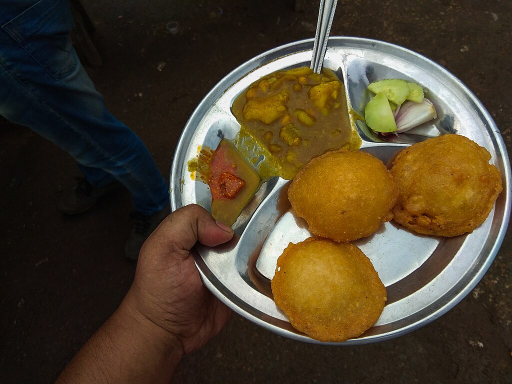 Dhuska & Ghugni: Jharkhand’s Most Loved Breakfast Combo