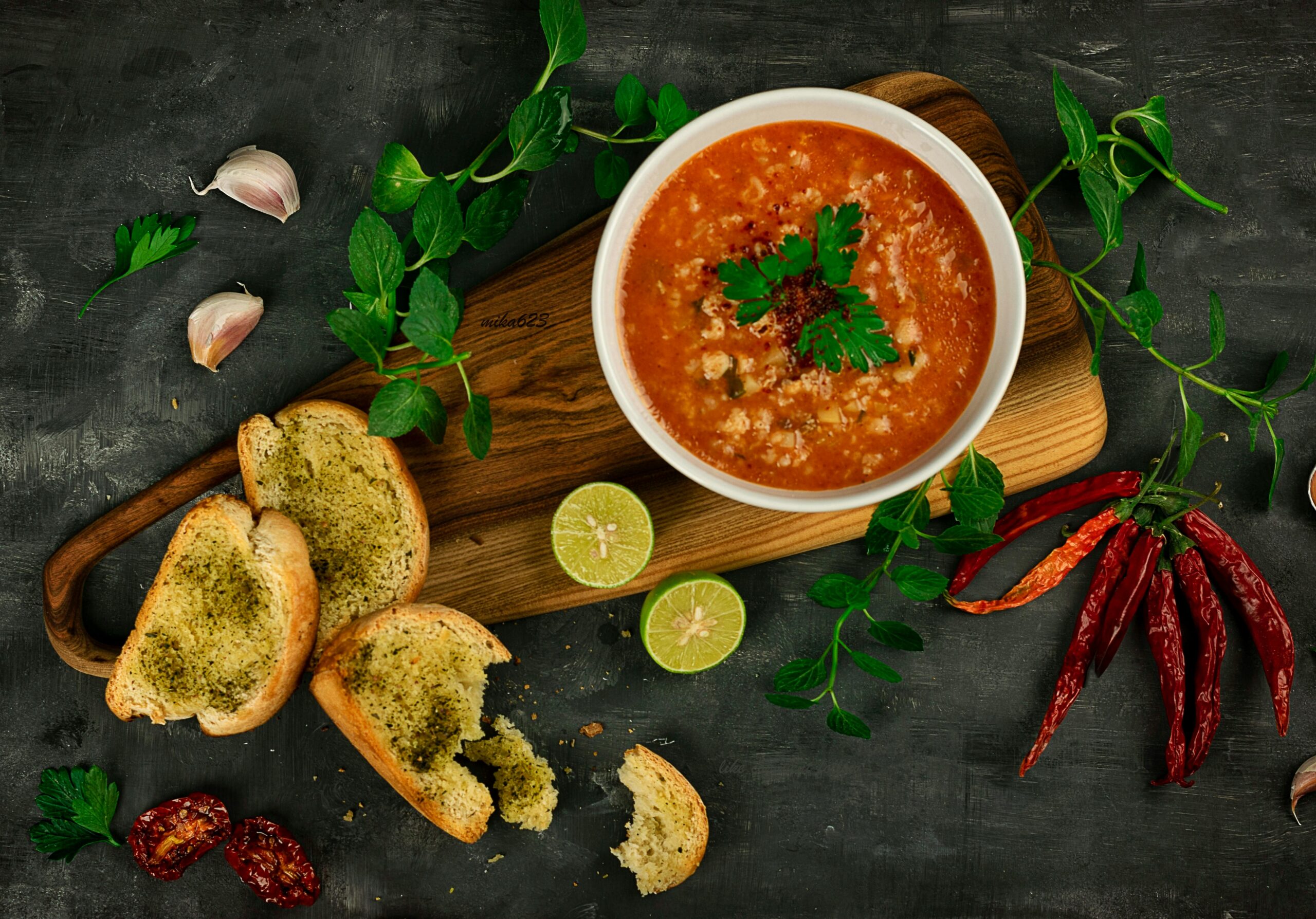 “Delicious Tomato Soup Recipe – 5 Easy Steps to a Classic Comfort Bowl!”